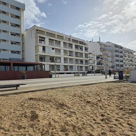 Casa Do Mar - Modern 3br Beachfront With Sea View And Terrace In A Prime Location *