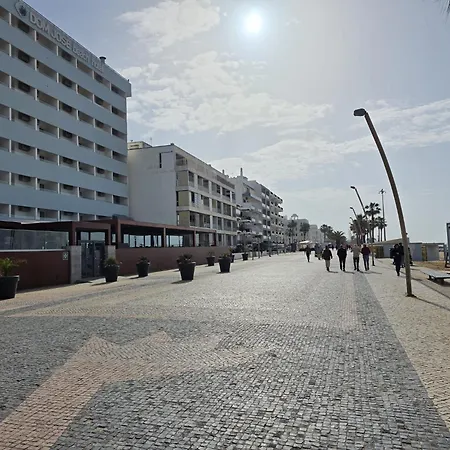 Casa Do Mar - Modern 3br Beachfront With Sea View And Terrace In A Prime Location *
